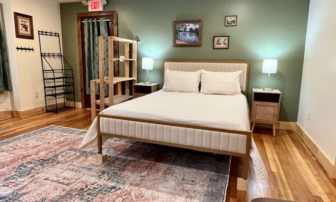 Old Forge Apartamento | Charming one bedroom on Main St