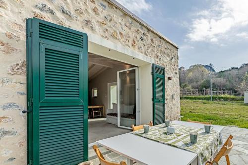Albisola Superiore Casa | Charming one-floor villa with garden, car parking