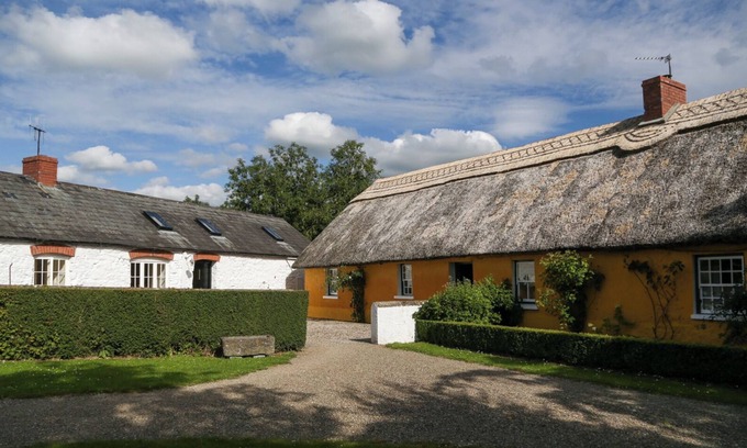 Adare Cabaña | Charming Pair of Irish Cottages in enchanting Adare Countryside