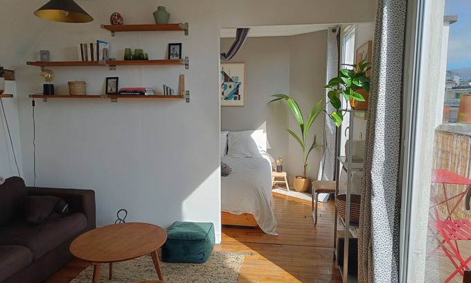 20th Arrondissement Apartamento | Charming Pere-Lachaise Appartment