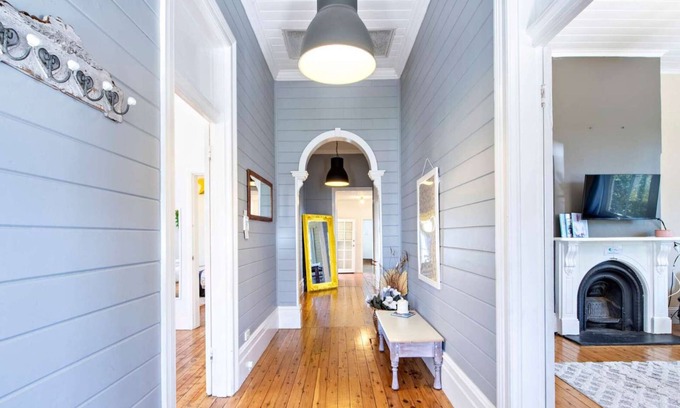 Dubbo Casa | Charming Period Home - Close to CBD, Pets Allowed