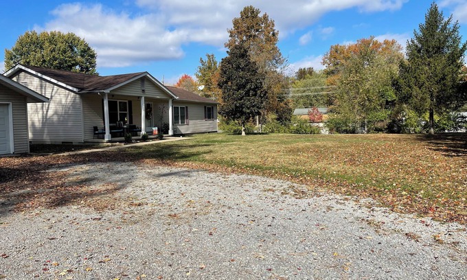 Energy Casa | Charming pet friendly 3-bedroom 2 Bath house with WiFi, AC in fabulous Energy.