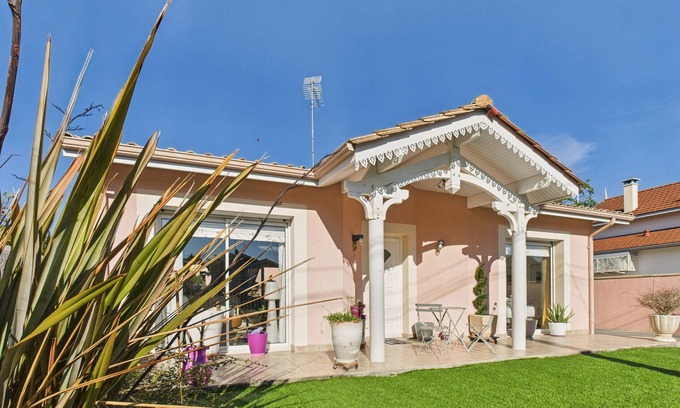 Lanton Chalet De Esquí | Encantadora casa rosa para 4. - Playa a 500m