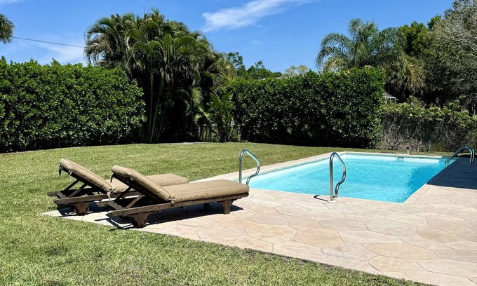 Willoughby Acres Casa | Charming Pool Home Near Beach