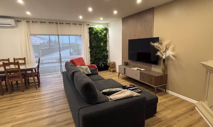 Santo Tirso Casa | Charming Portuguese villa 20 min from porto 20 min from the beaches