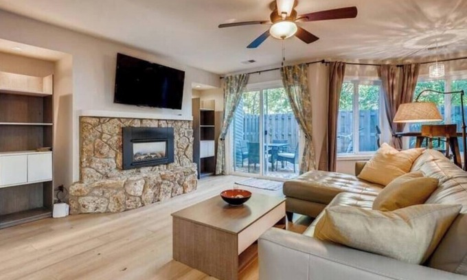Whittier Casa | Charming Private 2BDR Near All Things Downtown