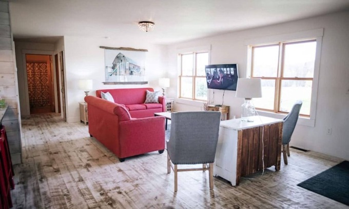 Sand Creek Casa | Charming & Private 4 BR Country Getaway