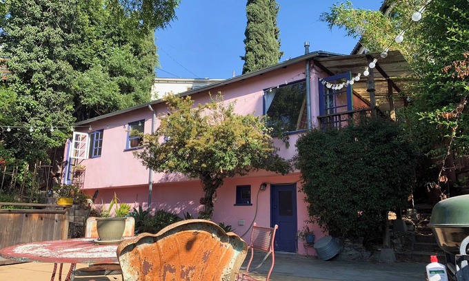 Elysian Heights Casa | Charming private house in the heart of Echo Park, surrounded by beautiful nature