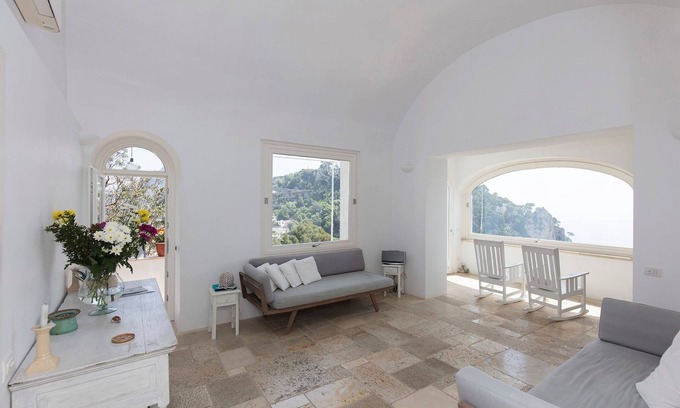 Marina Piccola Casa | Charming, quiet house with magnificent views of the sea and capri from above