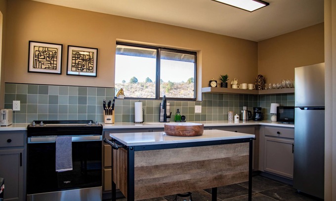 Mancos Cabaña | Charming Ranch Cottage Retreat in Mancos: Cozy Comfort with WiFi!