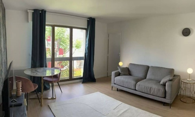 Neuilly-sur-Seine Apartamento | Charming renovated T1 Neuilly-sur-Seine : Mobility lease