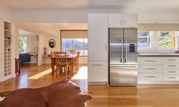 West Launceston Casa | Charming Renovated Home Near Cataract Gorge – Your Perfect Launceston Getaway