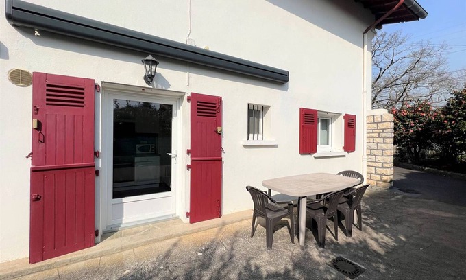 Cambo-les-Bains Apartamento | Apartamento renovado con terraza y WIFI en Cambo-les-Bains