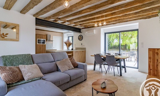 Vivy Cabaña | Charming renovated, air-conditioned and spacious cottage for 4 in Vivy