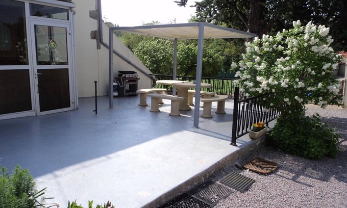 Bransat Cabaña | Casa independiente renovada con SPA, aire de juegos y cerca de viñedos