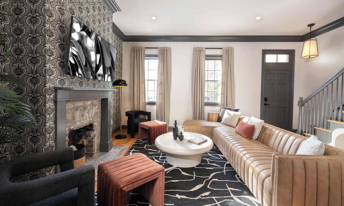 Old West Broad Neighborhood Casa | Charming Renovation | Free Parking