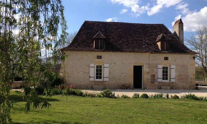 Pomport Casa | Périgord restaurado con encanto, Domus vinea