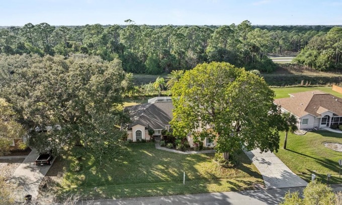 Interchange Square Casa | Charming Retreat in Palm Bay, FL