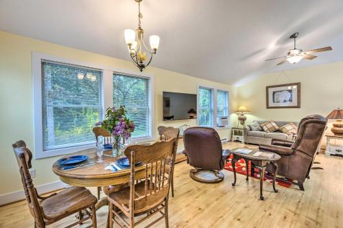 Frankfort Apartamento | Charming Retreat Near Downtown Frankfort and Beaches
