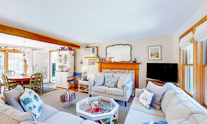 Eastham Casa | Charming retreat near the ocean with W/D, games, & trails