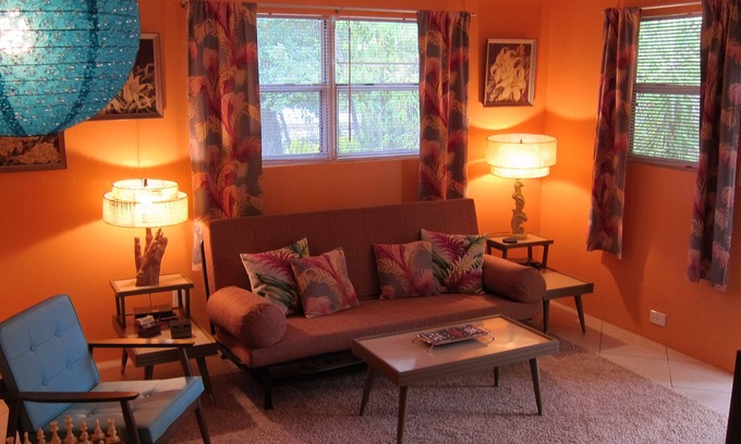 Bonita Springs Apartamento | Encantador Estilo Retro Hideaway
