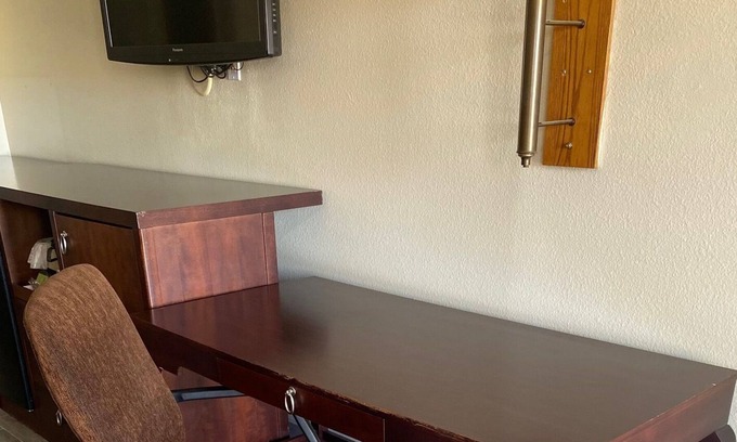 Norco Casa | Charming room at hotel in quiet location