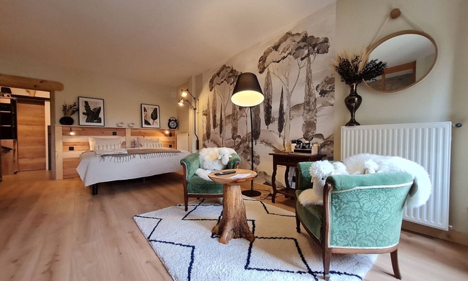 Pierrepont Cama Y Desayuno | Encantadora habitación con baño privado y sala de estar