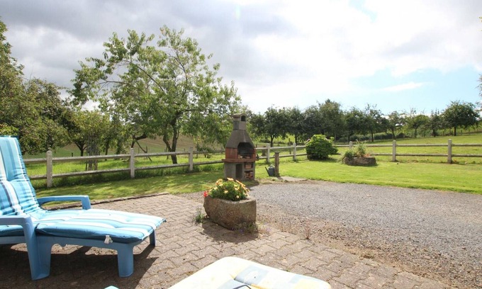 Le Grand-Celland Cabaña | Casa acogedora en el campo cerca del Mont St Michel - Chimenea, jardín y terraza
