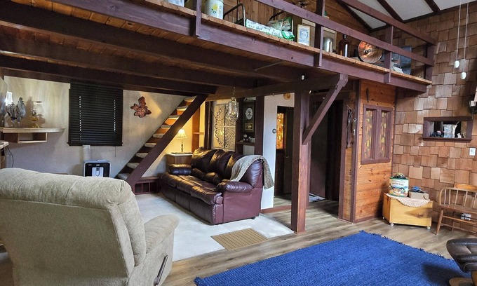 Rochert Otro | Charming rustic, family friendly farmhouse near Detroit Lakes - 5 beds available