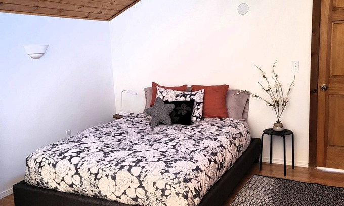 Monument Casa | Charming Scandi Loft