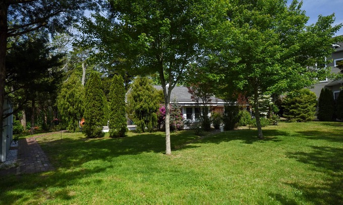 West Cape May Casa | Charming Seaside Cottage! Limited Number of Late Summer and Fall Openings!