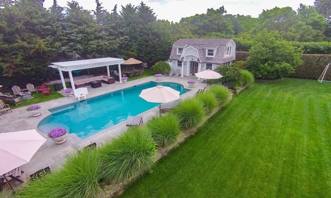 Village of Southampton Casa | Charming Southampton Village Guest Home -Walk to Beach, Restaurants, Shops