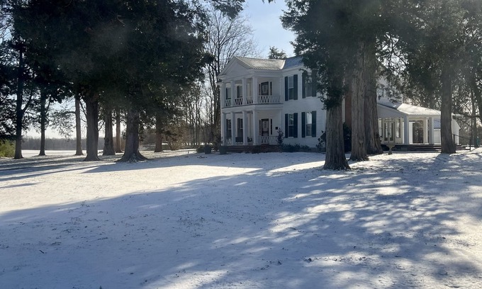 Ellendale Casa | Charming, southern retreat located on historic property