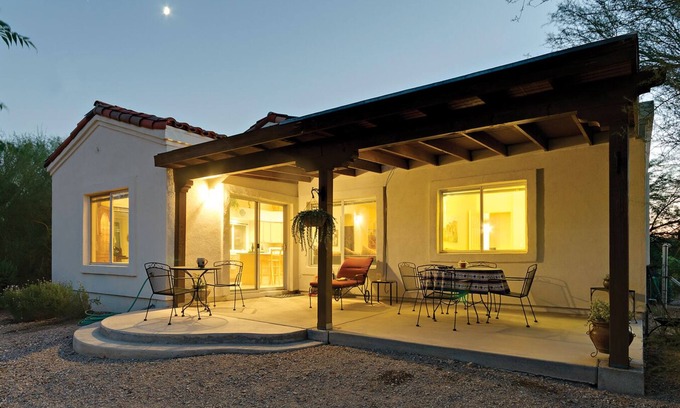 Cortaro Casa | Encantadora casa de vacaciones de estilo suroeste con aves y vida silvestre, además de vistas a la montaña