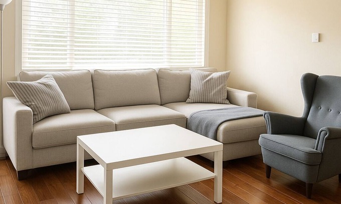 Easton Addition Apartamento | Charming Spacious 2-bedroom 2-bathroom apartment in adorable Burlingame w/WiFi