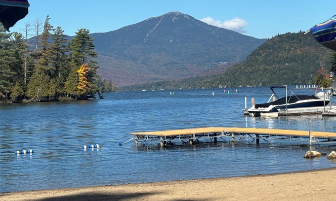 Lake Placid Cabina | Charming spacious 2-bedroom lodge in peaceful Lake Placid with WiFi and Spa