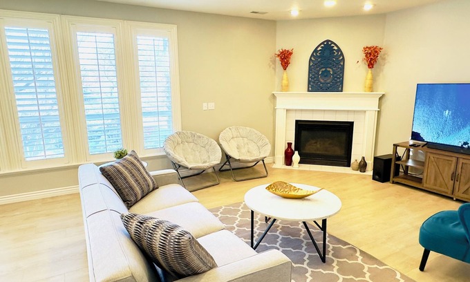 South Jordan Casa | Charming spacious 2-bed 2-bath guest suite in family friendly South Jordan