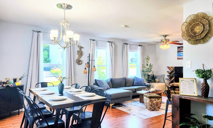 North Beach Casa | Charming Stay Near the Bay- w/Beach Passes!