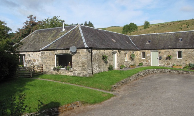 Pitlochry Otro | Encantadora conversión constante en la Escocia rural. Autoservicio, capacidad para 6 personas.