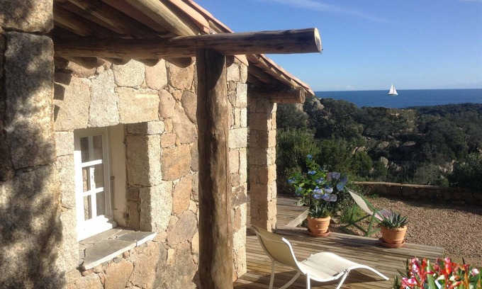 Santa Giulia Villa | Piedra encantador para bahía de Rondinara, Cerdeña y las islas Lavezzi