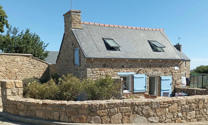 Lanmodez Casa | Charming stone house