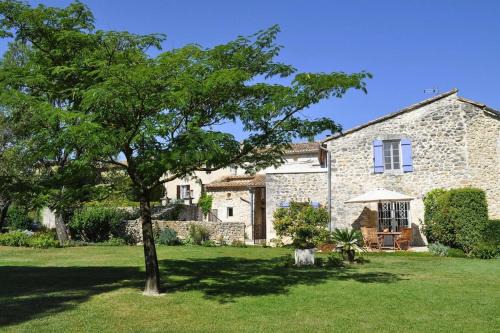 Lussan Casa | Charming Stone House with Terrace