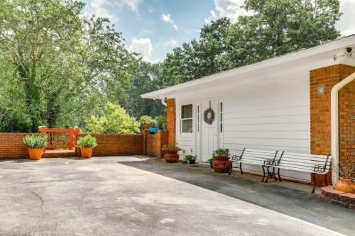Stone Mountain Apartamento | Charming Studio about 5 Mi to Stone Mountain Park
