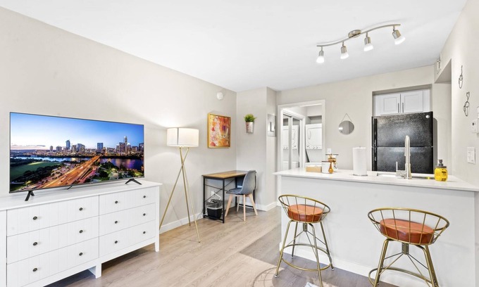 Allandale Apartamento | Charming Studio Close to Downtown and Domain