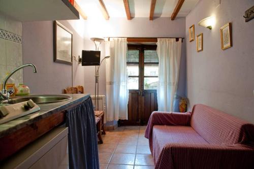 Robledillo de Gata Apartamento | Charming studio in Robledillo de Gata - 28 m²