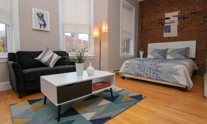 Columbus Apartamento | Charming Studio in Boston Brownstone, C.Ave#5