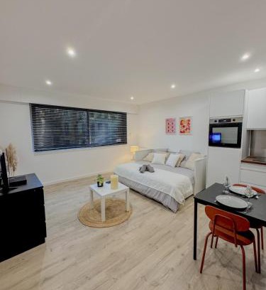 Gueret Apartamento | Charming Studio in Center of