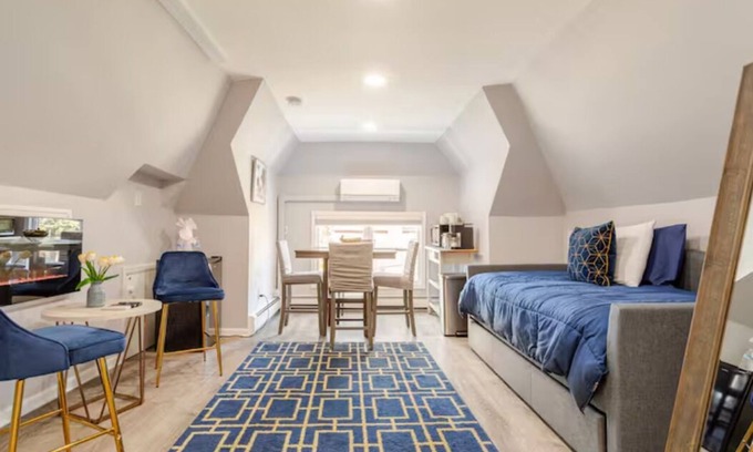 New Rochelle Apartamento | Charming studio in marvelous New Rochelle with WiFi, AC