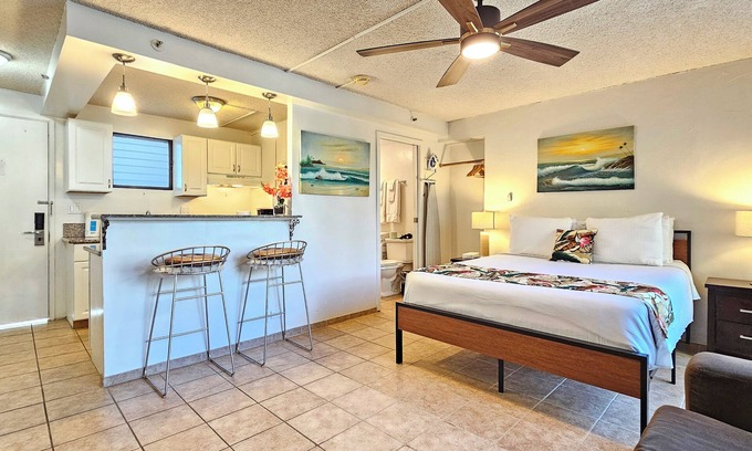 Diamond Head - Kapahulu - St. Louis Apartamento | Charming studio in wonderful Honolulu w/ WiFi & AC-Sleeps 3 WAIKIKI GRAND HOTEL®