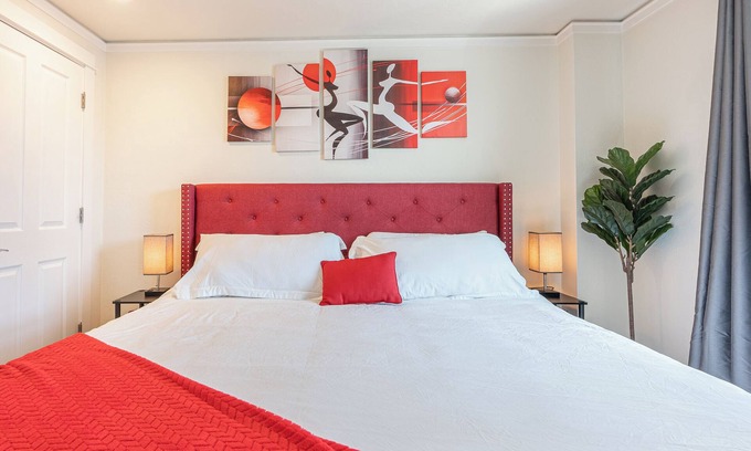 Downtown Eugene Apartamento | Lovely Studio! Near U of O! Wi-Fi!